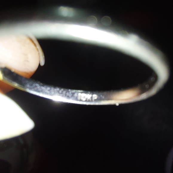 10K P white gold genuine diamond ring, size 5.25 - Picture 4 of 8